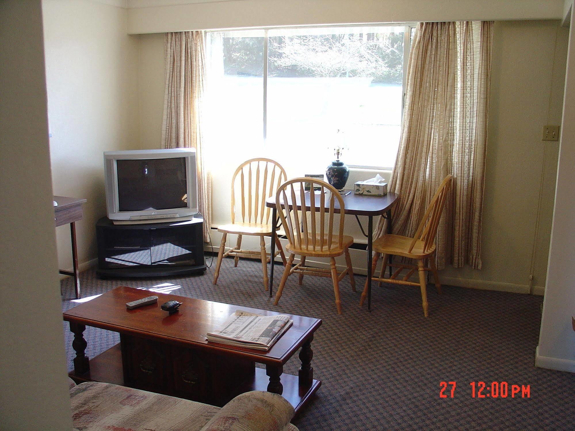 Sunset Motel Port Alberni Exterior photo