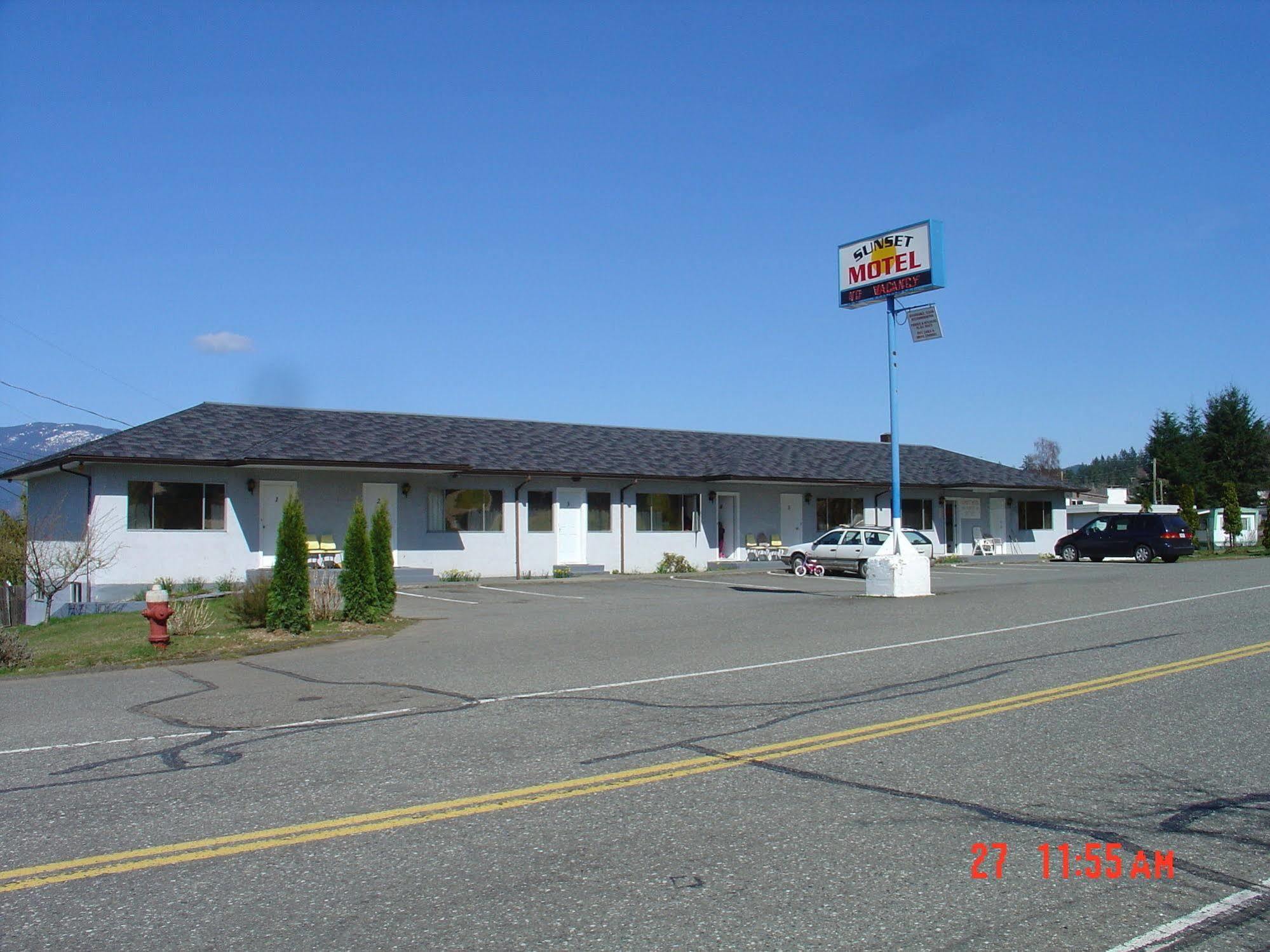 Sunset Motel Port Alberni Exterior photo